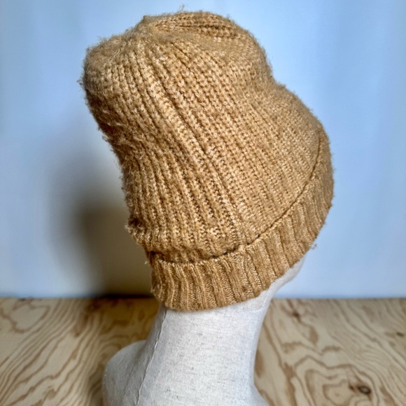 Fʀᴇᴇ Pᴇᴏᴘʟᴇ Cᴏᴢʏ Rɪʙ Kɴɪᴛ Bᴇᴀɴɪᴇ - Picture 6 of 15